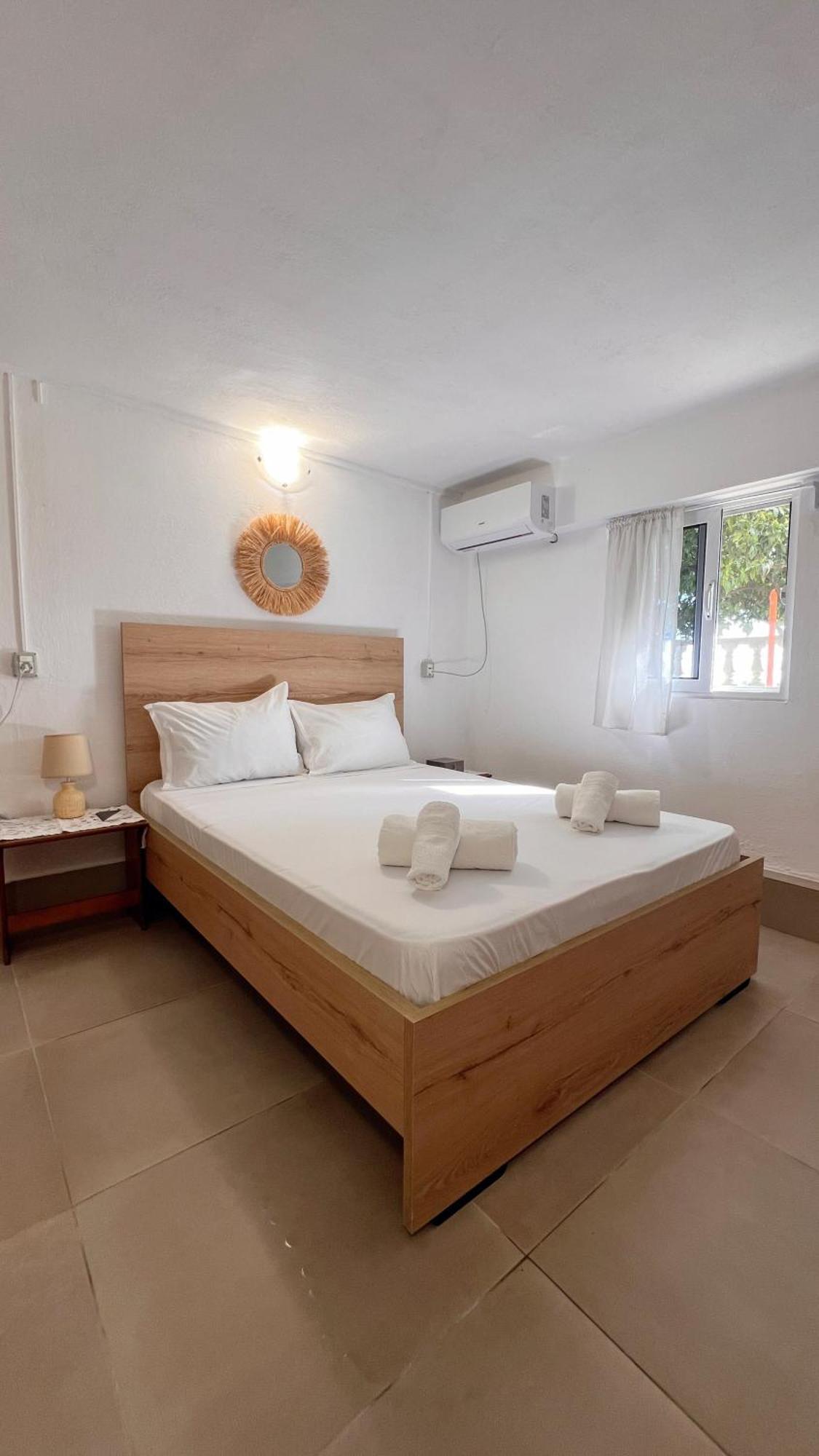 Petra Oliva Apartment Dhermi Luaran gambar