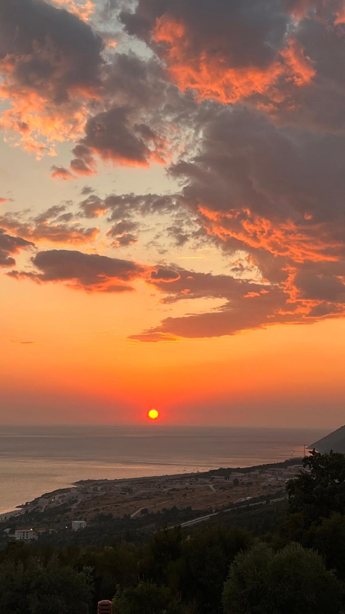 Petra Oliva Apartment Dhermi Luaran gambar